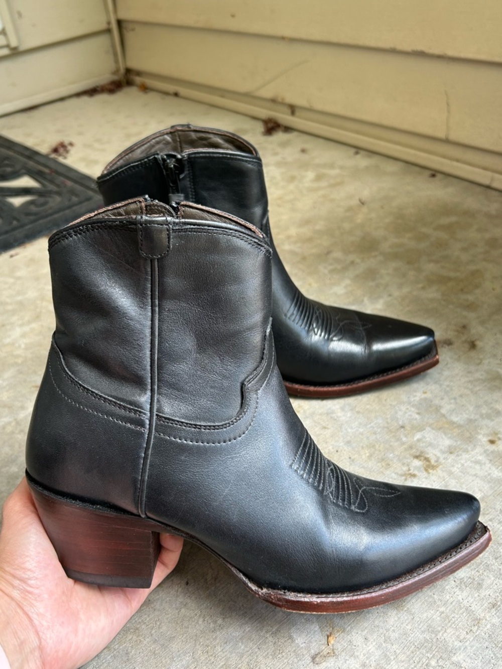 Tecovas Daisy Black Leather Ankle Boot 7